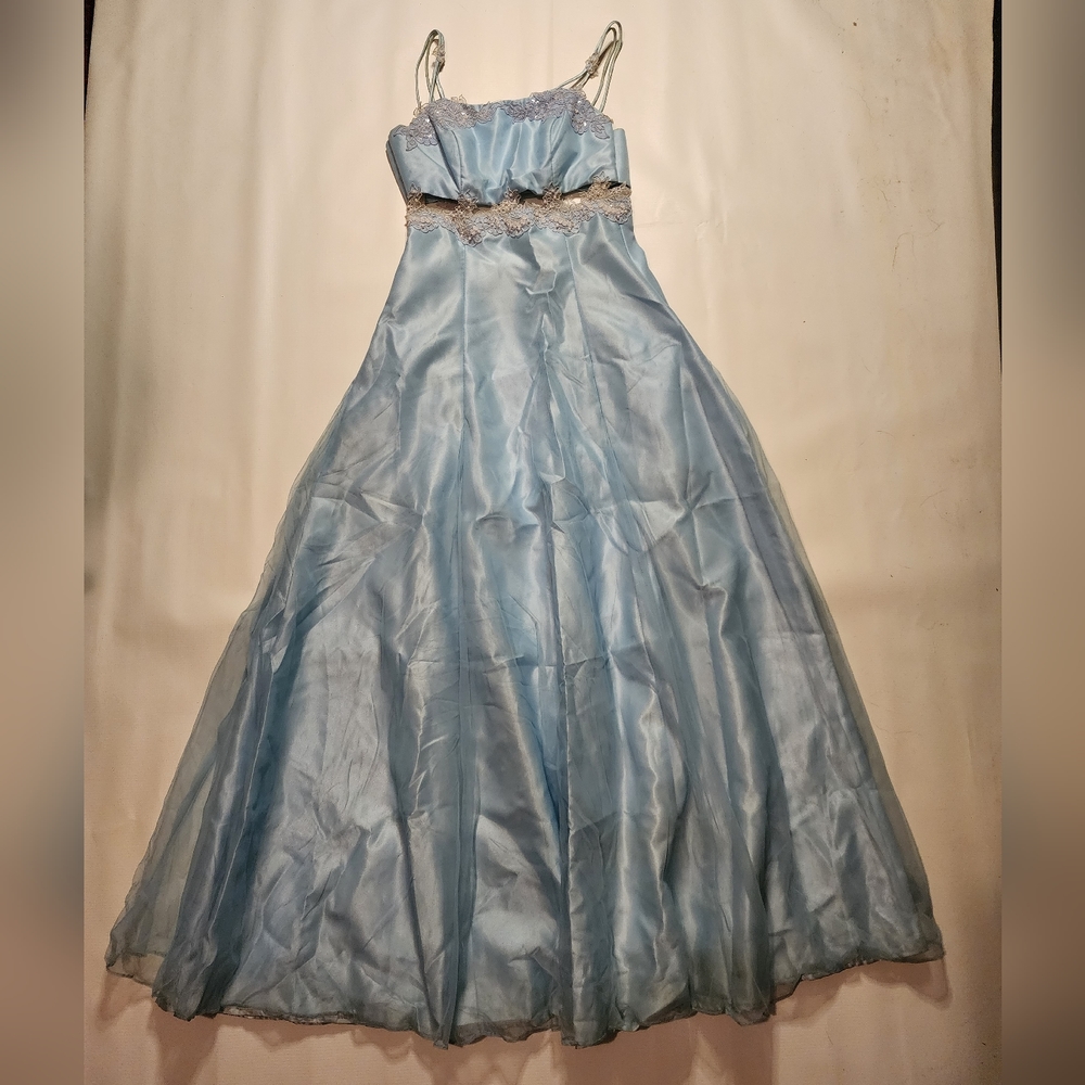 Do You Love Me? Dress Women's Size 6 Blue Spaghetti Strap Round Neck Prom Gown